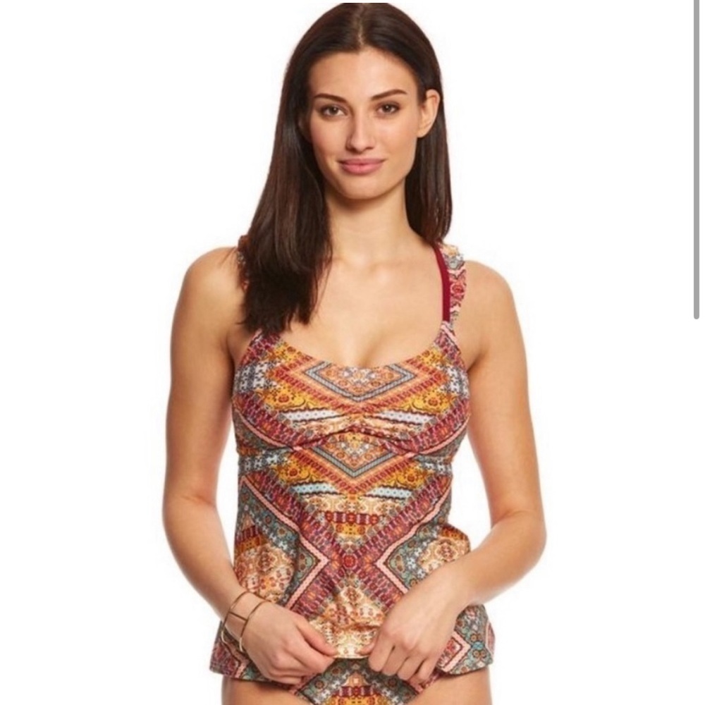 Jessica Simpson Multicolor Geo Print Tankini Top